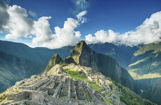 Explore Peru 12 Days / 11 Nights